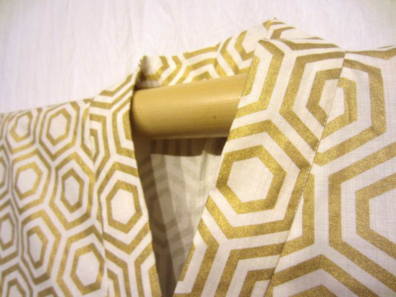 http://www.ee0r.com/proj/images/kosode-kikko-gold-detail.jpg